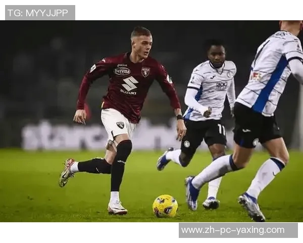 意甲焦点战森索罗迎战都灵双方争夺三分的激烈对决