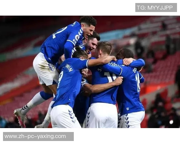 埃弗顿主场迎战热刺双方争夺英超关键三分的激烈对决